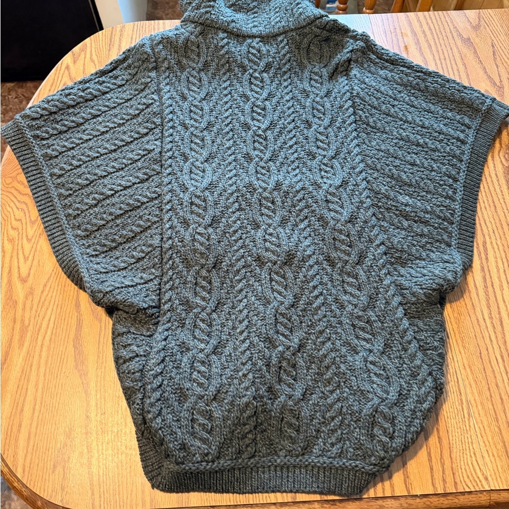 Aran crafts made in Ireland 100% merino wool shawl sweater S/M full zipper - Picture 7 of 8